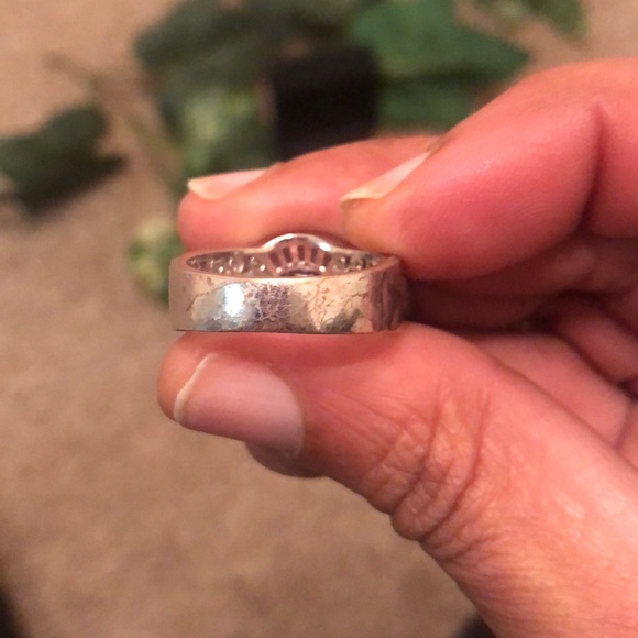 Women’s Sliver Ring - Picture 6 of 7